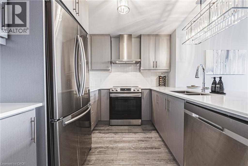 1 Redfern Avenue Unit# 317, Hamilton, ON - Indoor Photo Showing Kitchen With Stainless Steel Kitchen With Double Sink With Upgraded Kitchen