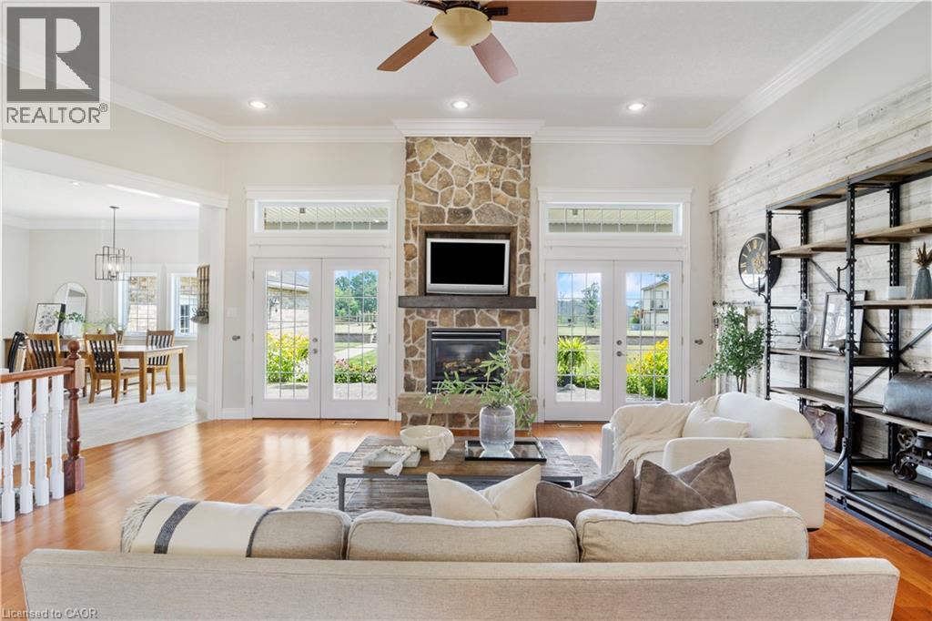 1794 Seaton Road, Cambridge, ON - Indoor Photo Showing Living Room With Fireplace