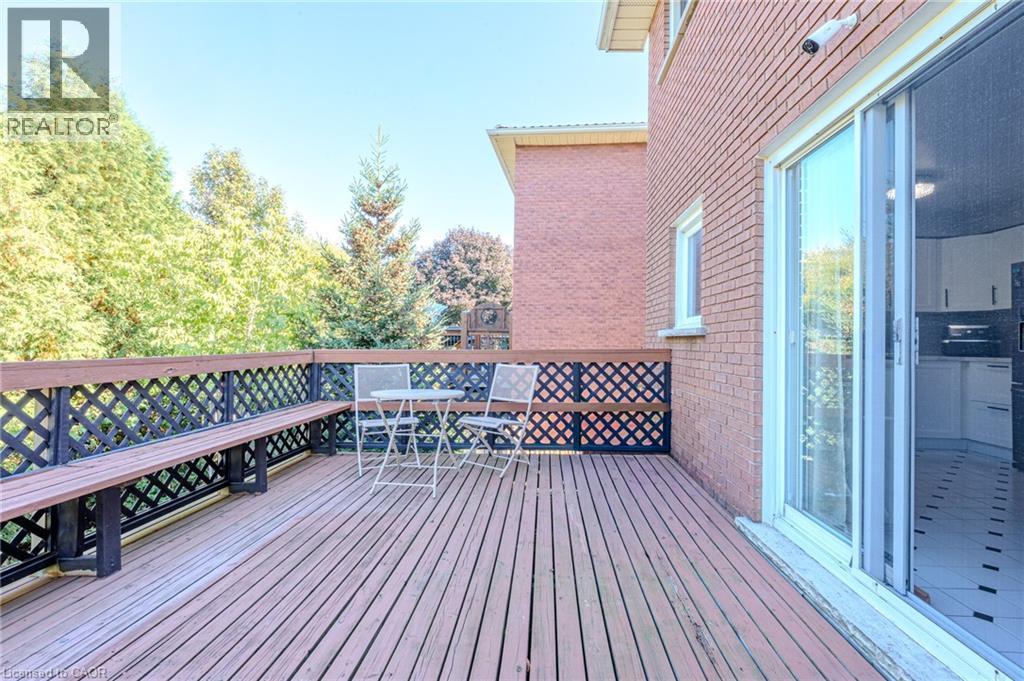 14 Windstar Place Unit# Upper, Hamilton, ON - Outdoor With Exterior