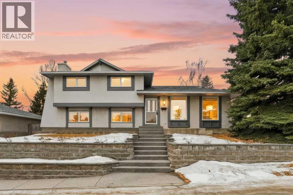 471 Dalmeny Hill Nw, Calgary, AB - Outdoor With Facade