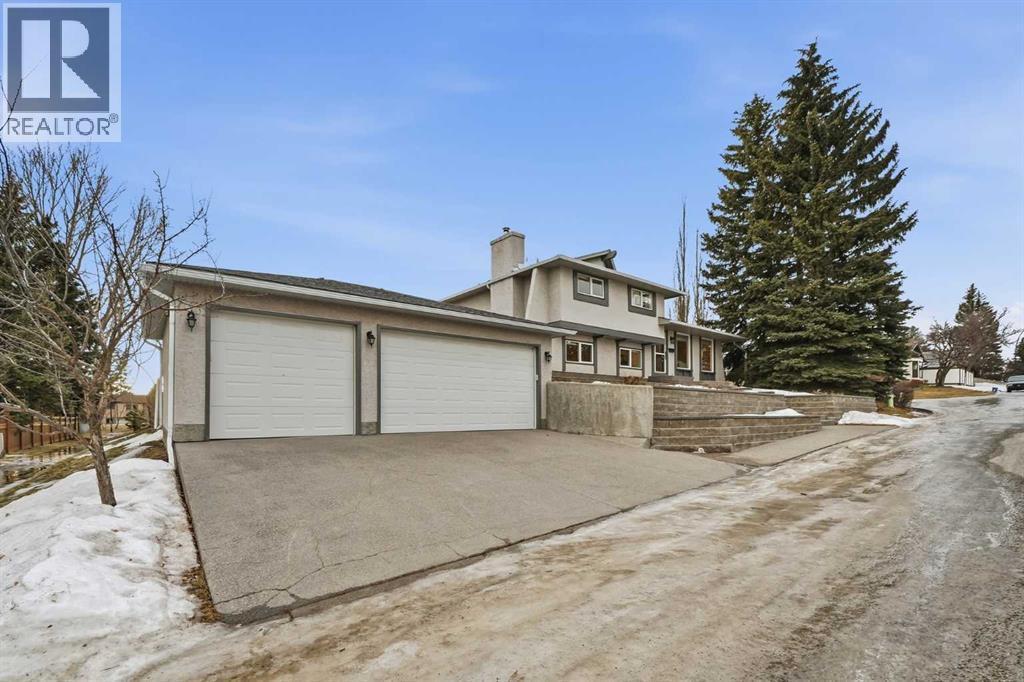 471 Dalmeny Hill Nw, Calgary, AB - Outdoor