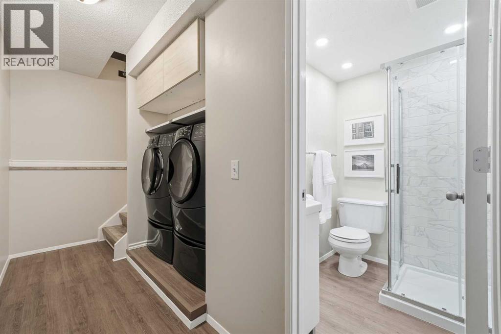 471 Dalmeny Hill Nw, Calgary, AB - Indoor Photo Showing Laundry Room