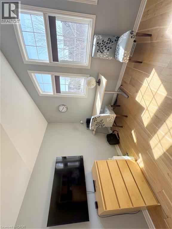Bathroom featuring tiled shower - 2429 Whitehorn Drive, Burlington, ON - Indoor Photo Showing Other Room