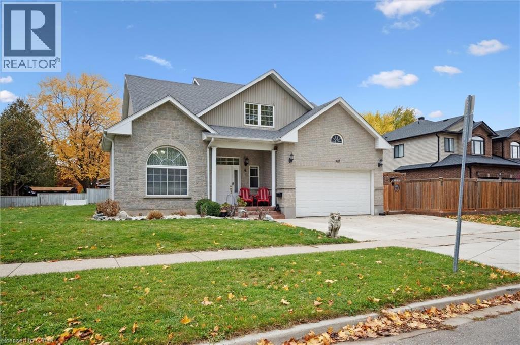 122 Grand River Boulevard, Kitchener, ON - Outdoor With Facade