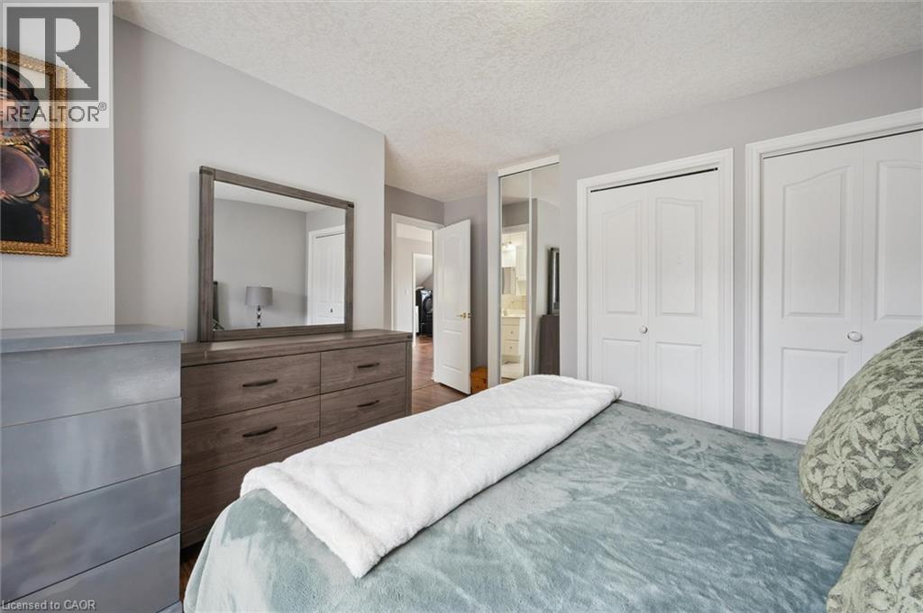 122 Grand River Boulevard, Kitchener, ON - Indoor Photo Showing Bedroom