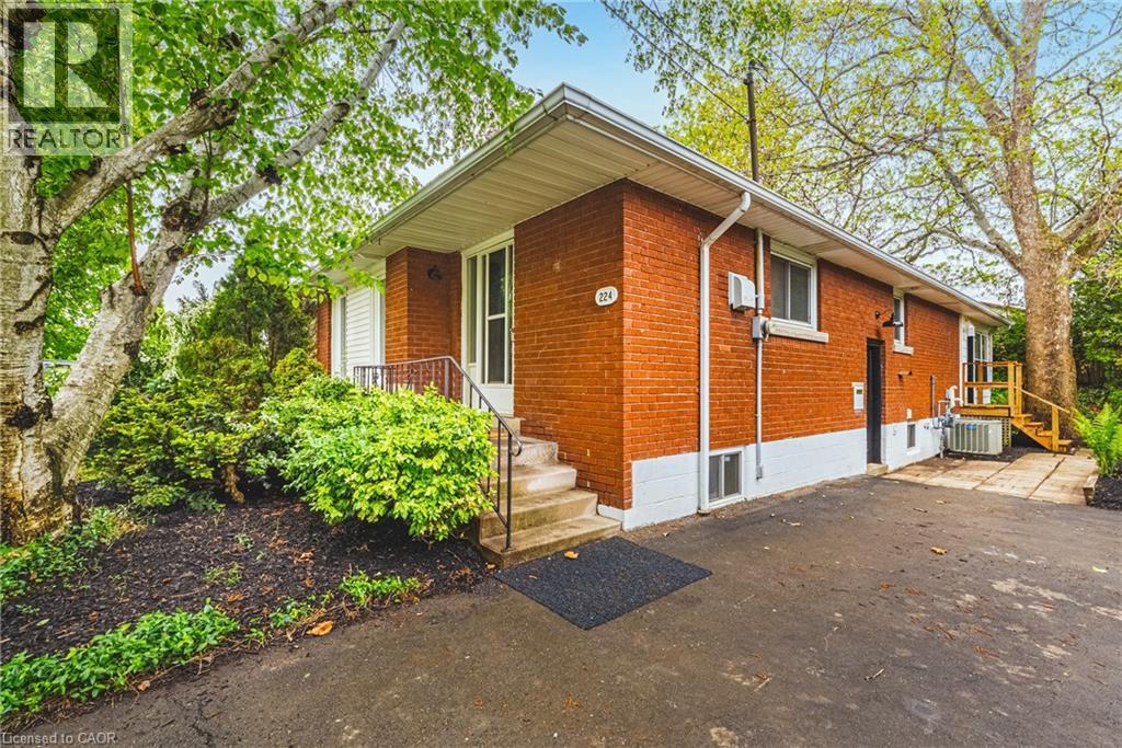 224 West 16Th Street, Hamilton, ON - Outdoor With Exterior