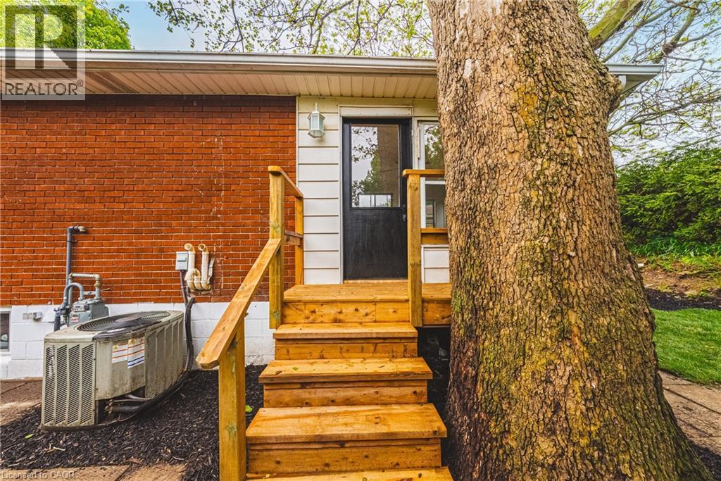224 West 16Th Street, Hamilton, ON - Outdoor