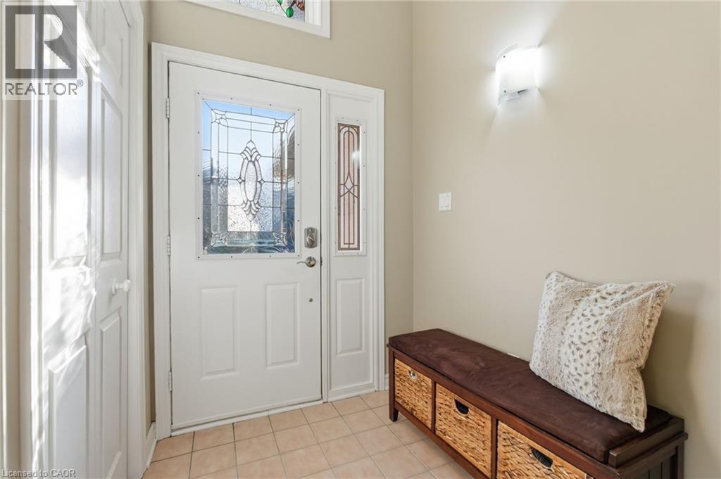 13 Colonial Crescent, Grimsby, ON - Indoor Photo Showing Other Room