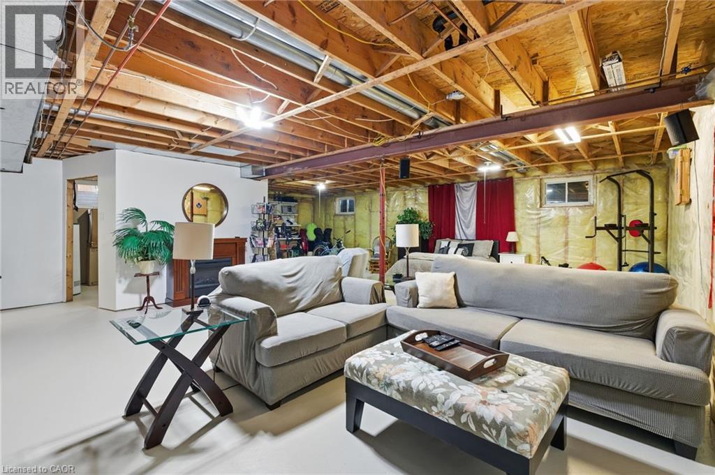 13 Colonial Crescent, Grimsby, ON - Indoor Photo Showing Basement