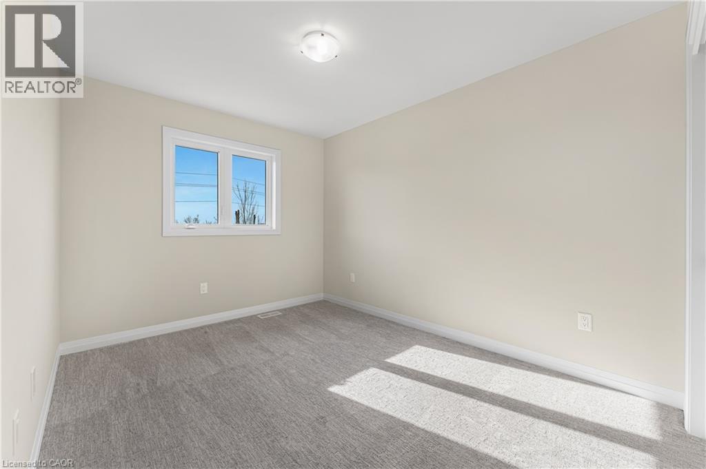 142 Willson Drive, Thorold, ON - Indoor Photo Showing Other Room