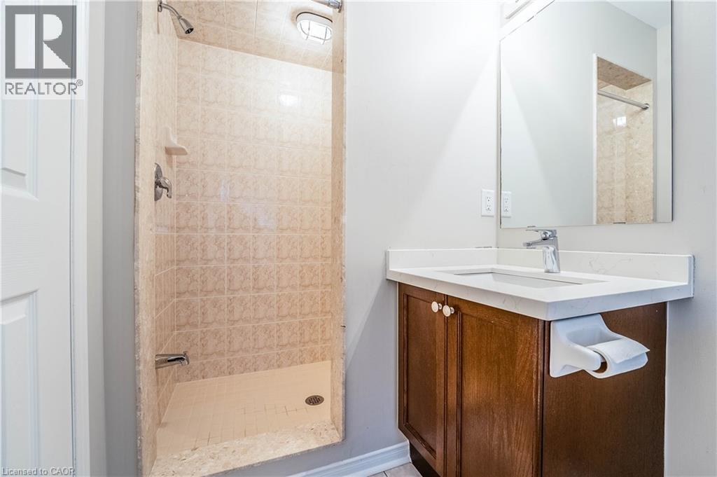 5195 Angel Stone Drive, Mississauga, ON - Indoor Photo Showing Bathroom