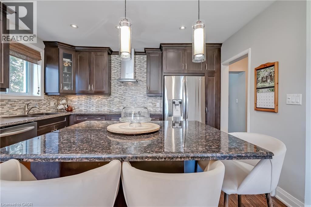 1153 Bellview Street, Burlington, ON - Indoor Photo Showing Kitchen With Stainless Steel Kitchen With Upgraded Kitchen