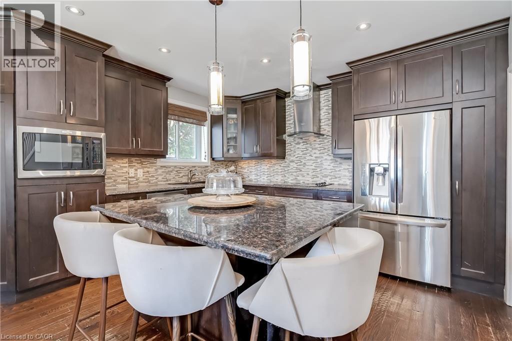 1153 Bellview Street, Burlington, ON - Indoor