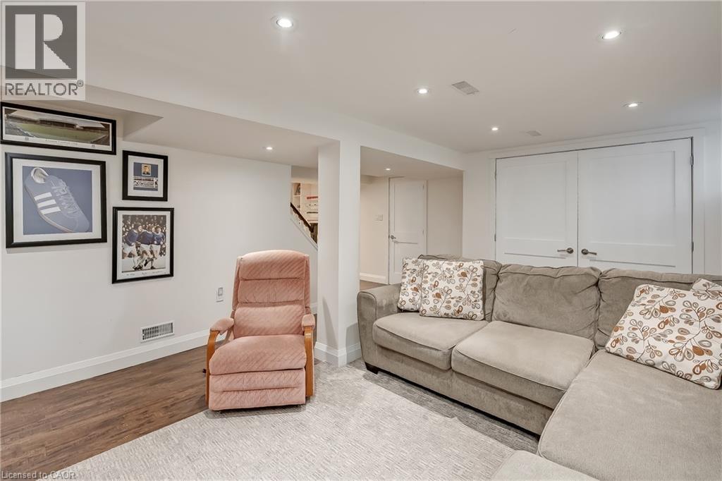 1153 Bellview Street, Burlington, ON - Indoor