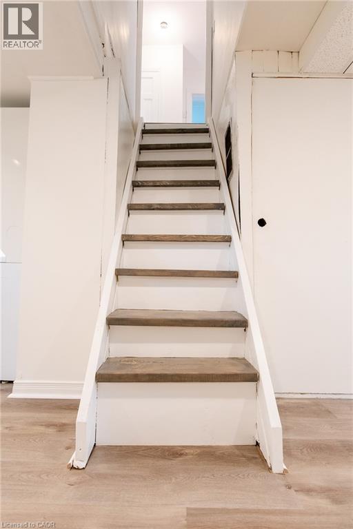 49 Province Street S, Hamilton, ON - Indoor Photo Showing Other Room