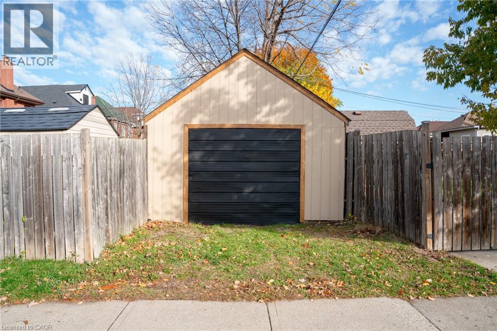 49 Province Street S, Hamilton, ON - Outdoor