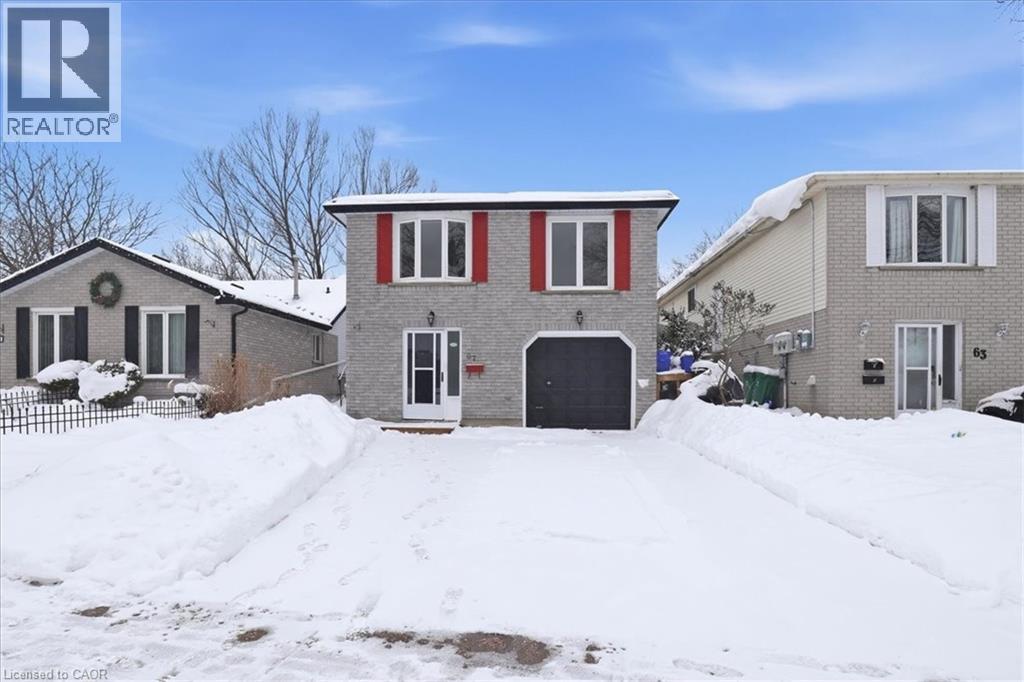 67 Old Carriage Drive, Kitchener, ON - Outdoor