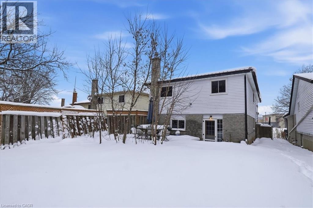 67 Old Carriage Drive, Kitchener, ON - Outdoor