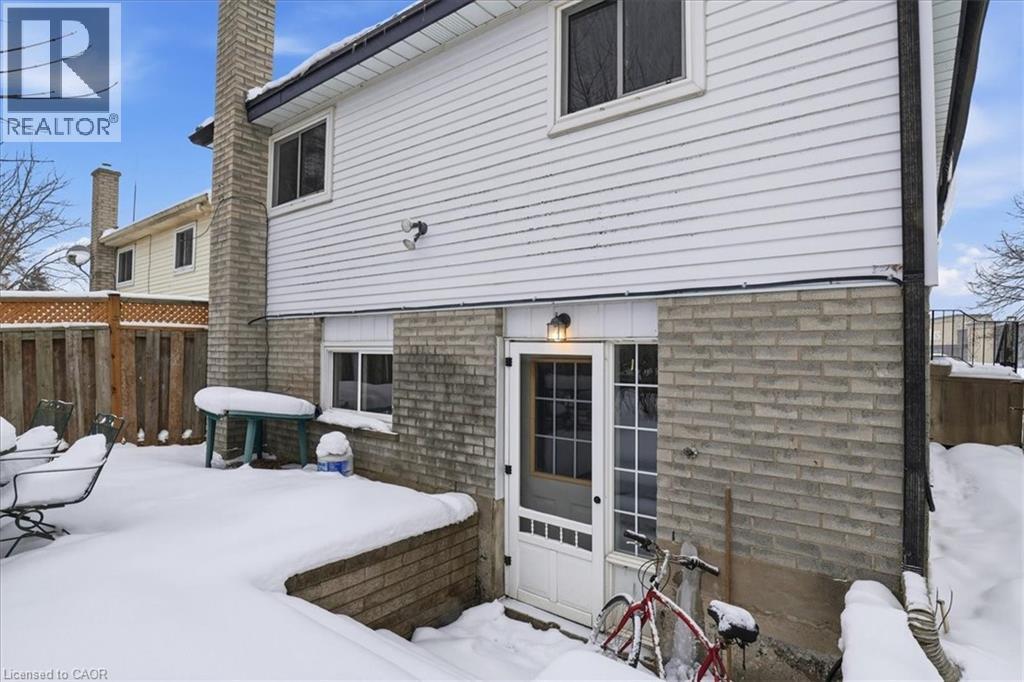 67 Old Carriage Drive, Kitchener, ON - Outdoor With Exterior