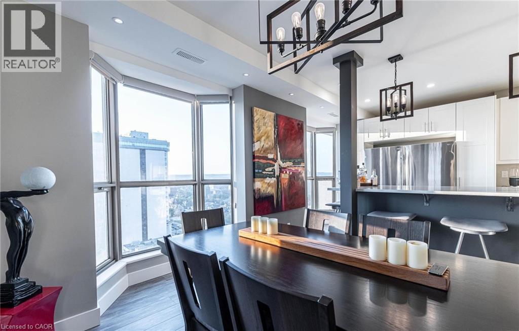 67 Caroline Street S Unit# 17C, Hamilton, ON - Indoor Photo Showing Dining Room