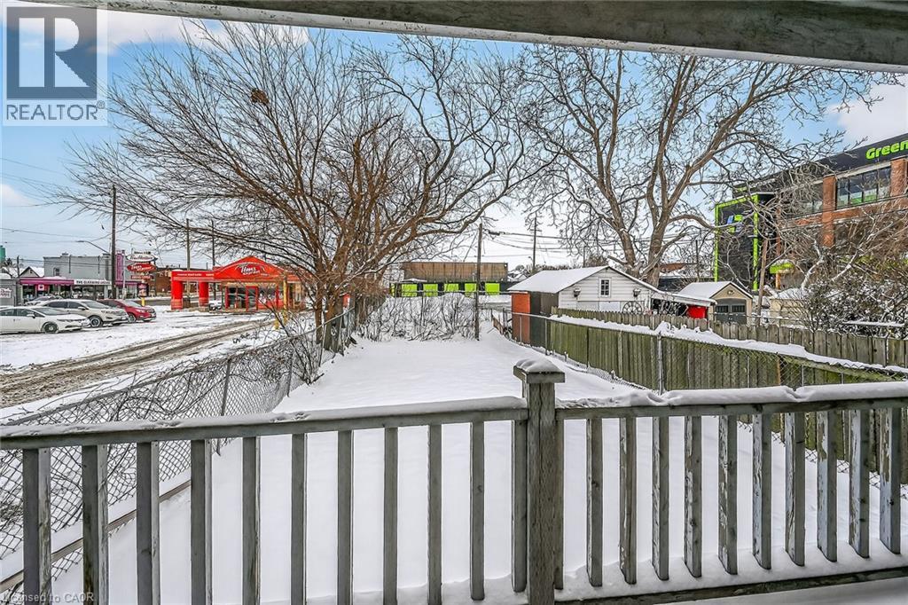 250 Glendale Avenue N, Hamilton, ON - Outdoor