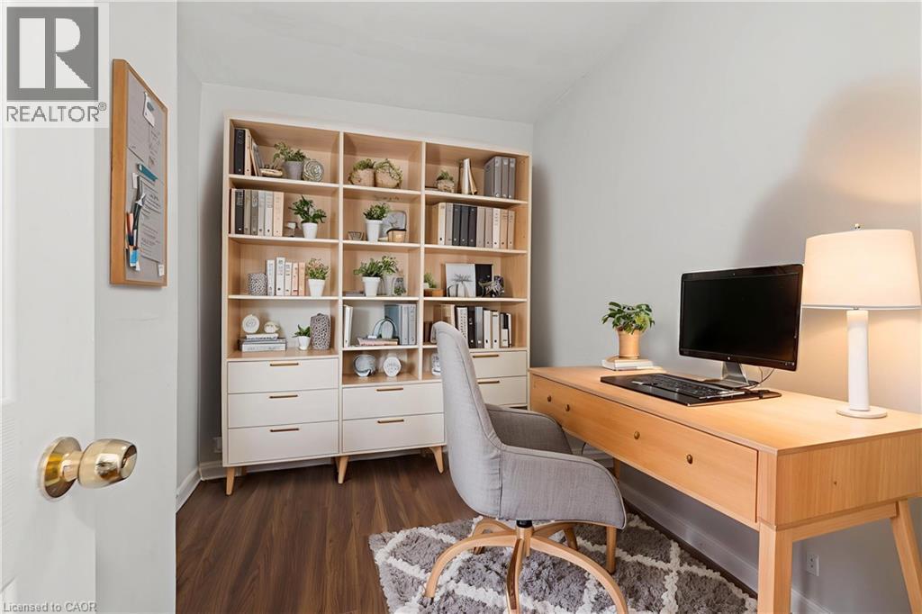 *VIRTUALLY STAGED - 233 Normanhurst Avenue, Hamilton, ON - Indoor Photo Showing Office