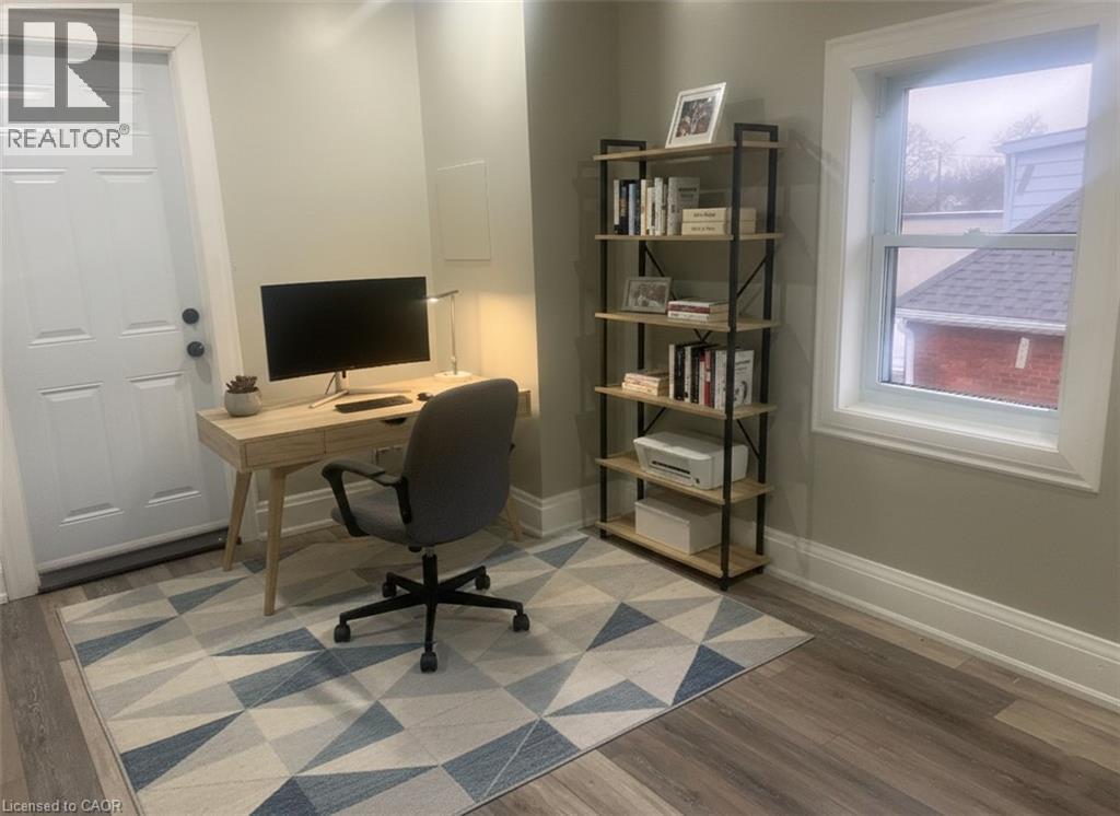 1434 King Street E, Cambridge, ON