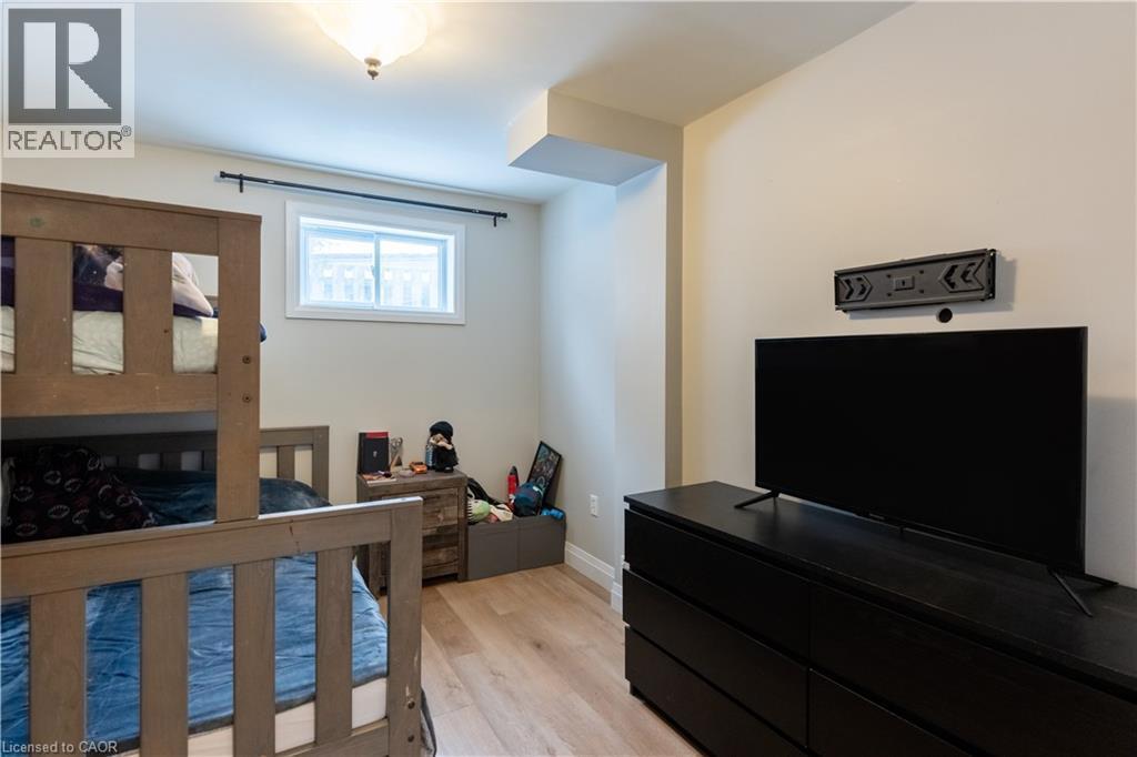 26 Rama Court, Hamilton, ON - Indoor Photo Showing Other Room