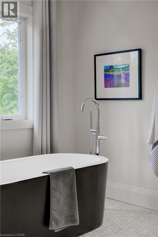 38 Euclid Avenue, Waterloo, ON - Indoor