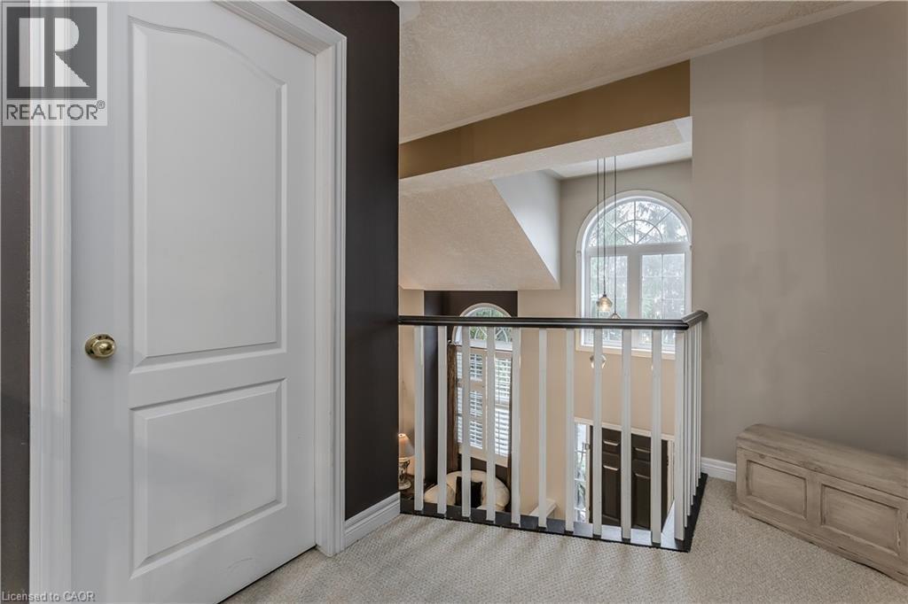 26 Grassyplain Drive, Mount Hope, ON - Indoor Photo Showing Other Room