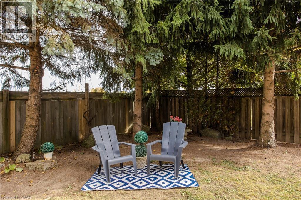 26 Grassyplain Drive, Mount Hope, ON - Outdoor
