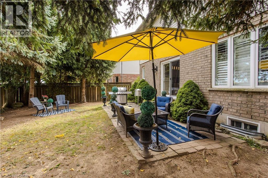 26 Grassyplain Drive, Mount Hope, ON - Outdoor