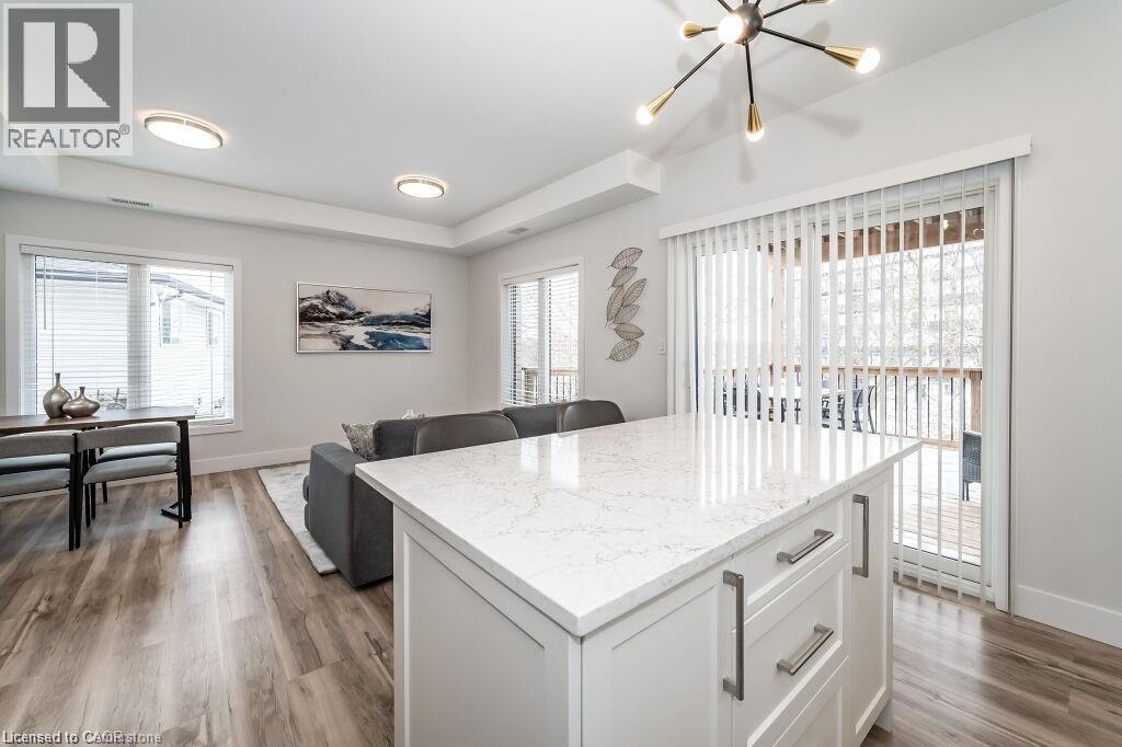 498 Karn Street, Kitchener, ON - Indoor