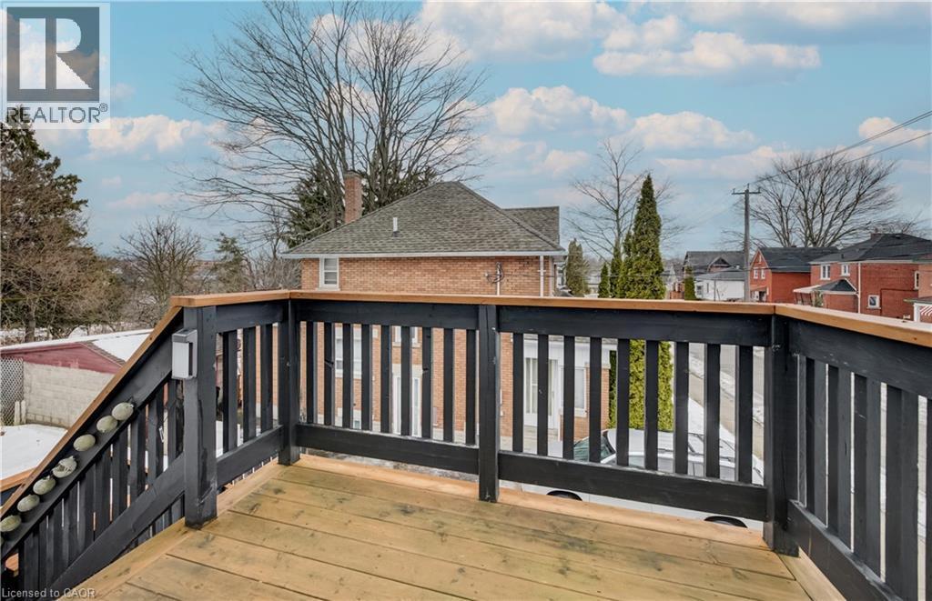151 Courtland Avenue E, Kitchener, ON - Outdoor With Deck Patio Veranda