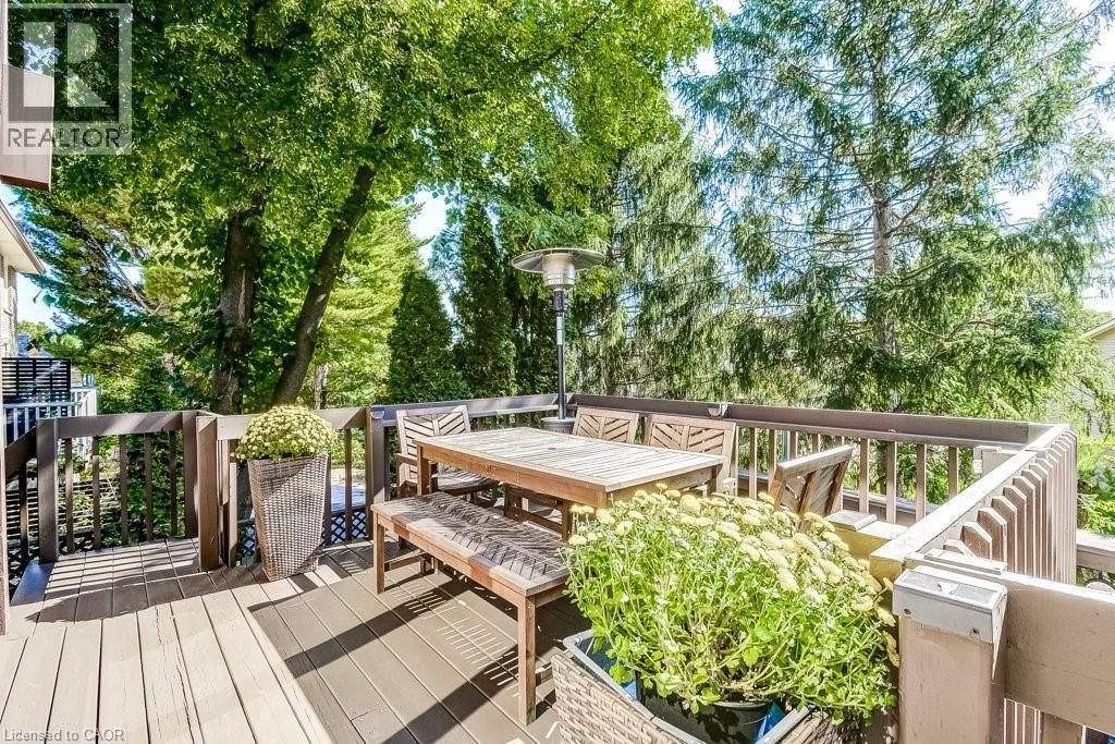 9 Foresthill Crescent, Fonthill, ON - Outdoor With Deck Patio Veranda