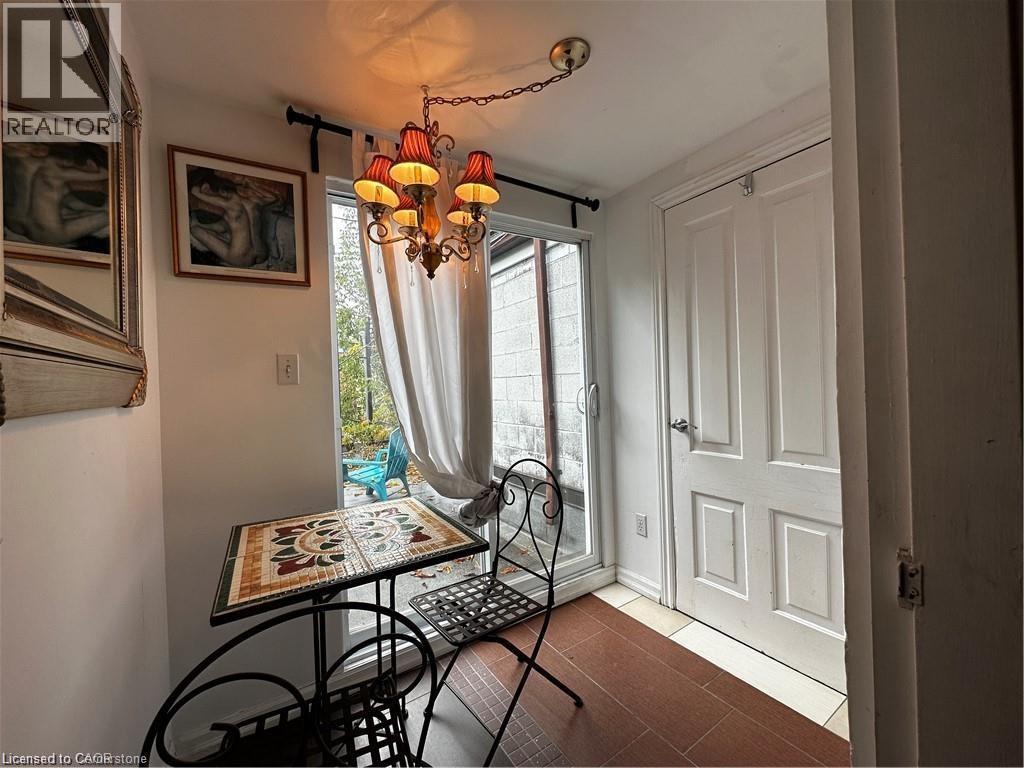 Unit 3 Coffee/Reading Nook - 237 James Street N, Hamilton, ON