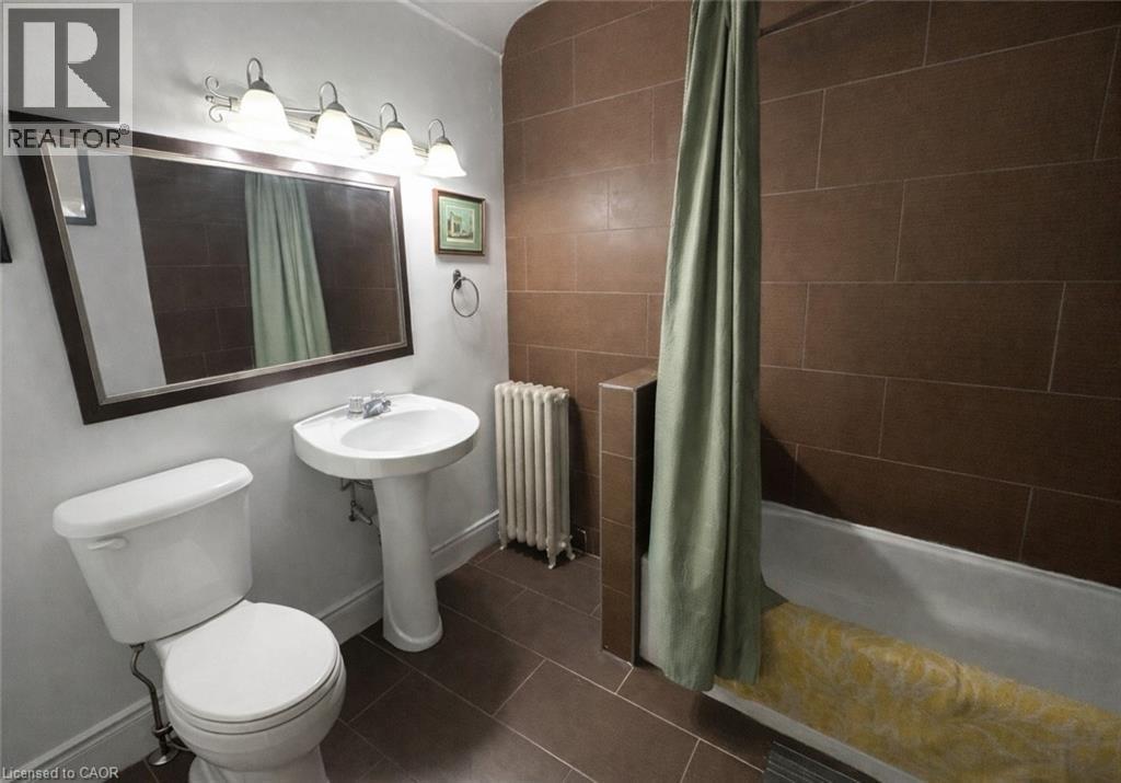 Unit Studio Apartment - Image AI generated to remove Tenants belongings, Unit is similar to picture but may not be identical - Photo is for information purposes only. Bathroom - 237 James Street N, Hamilton, ON