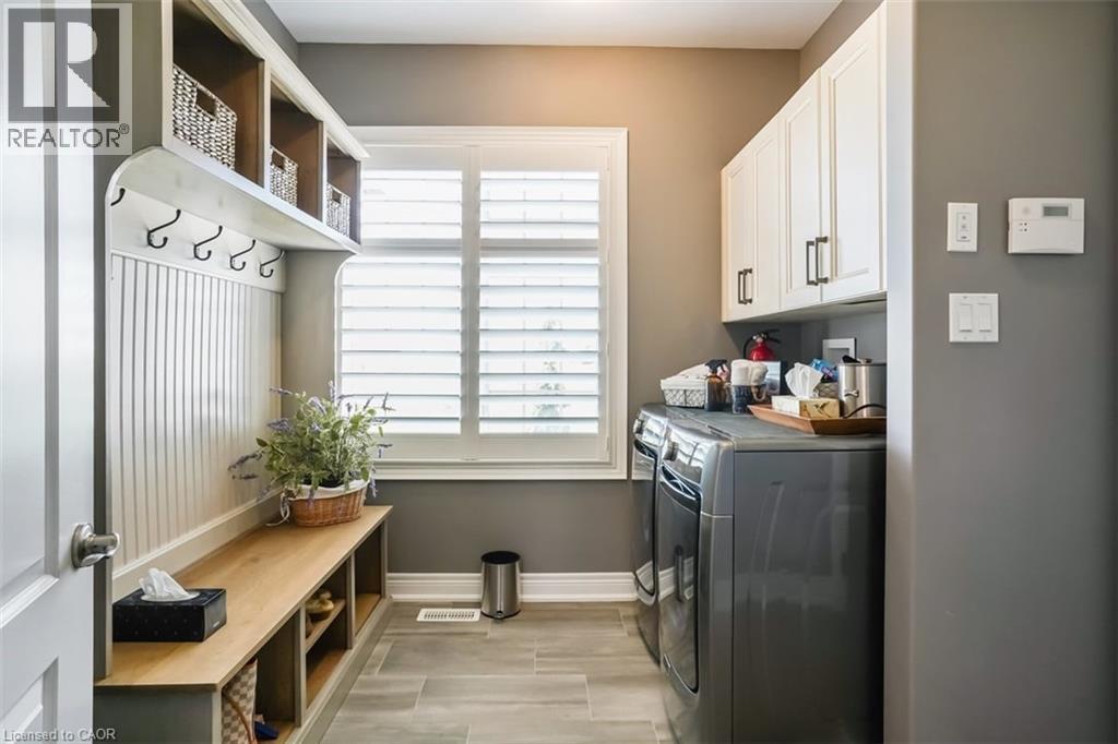 Main Floor beside Garage - 434555 4Th Line, Amaranth, ON - Indoor Photo Showing Laundry Room