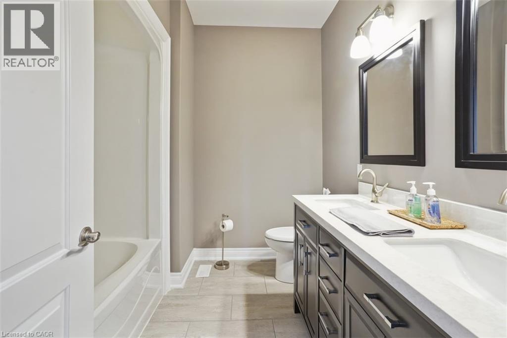 Main - 434555 4Th Line, Amaranth, ON - Indoor Photo Showing Bathroom