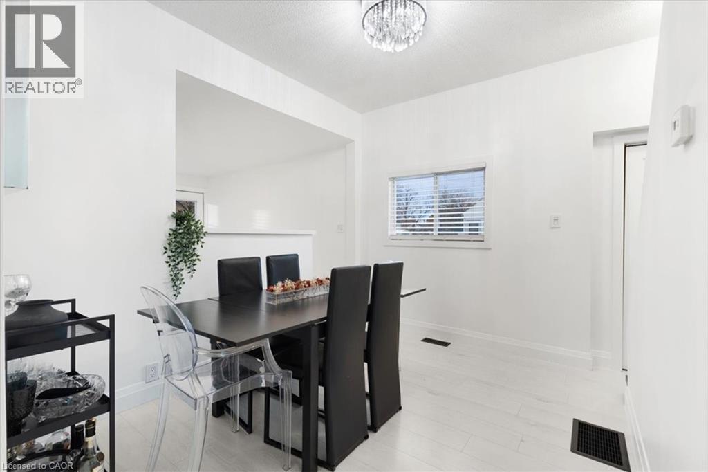 39 Division Street, Hamilton, ON - Indoor