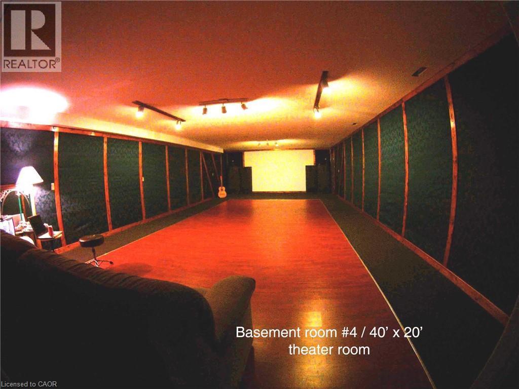 160 Erb Street E, Waterloo, ON - Indoor Photo Showing Other Room