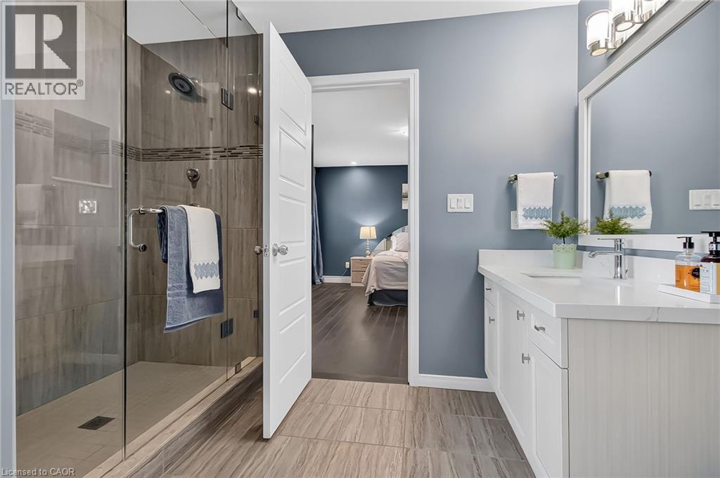 59 Netherwood Road, Kitchener, ON - Indoor Photo Showing Bathroom