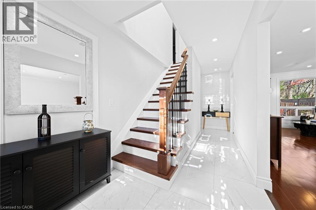 Nice Move-In Ready Home for Sale easy hwy access - 46 Novoco Drive, Hamilton, ON - Indoor Photo Showing Other Room