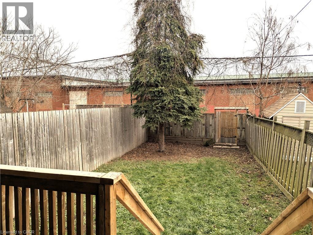 250 Avondale Street, Hamilton, ON - Outdoor