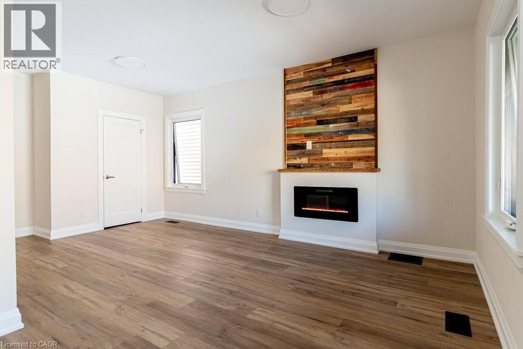 250 Avondale Street, Hamilton, ON - Indoor With Fireplace