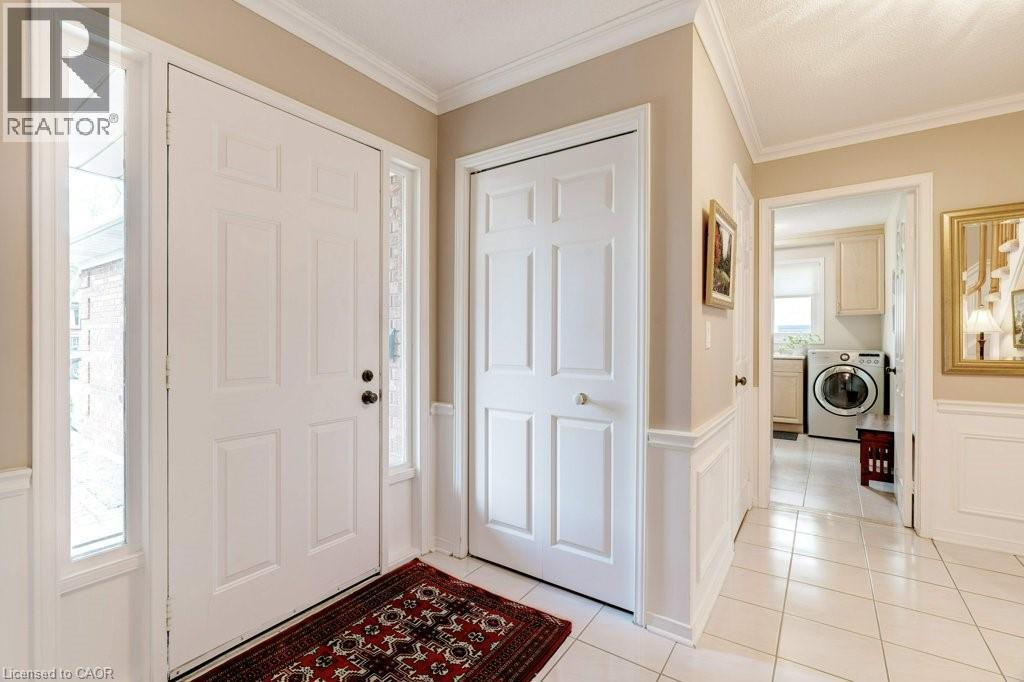 2251 Mansfield Drive, Burlington, ON - Indoor Photo Showing Other Room