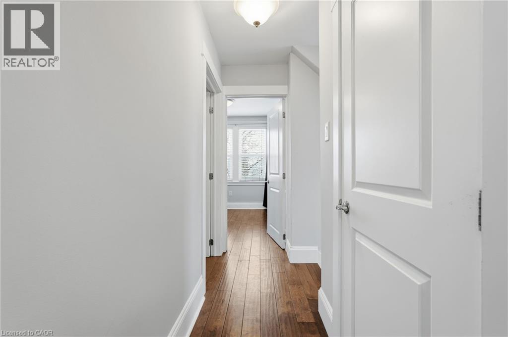 34 Balsam Avenue N, Hamilton, ON - Indoor Photo Showing Other Room