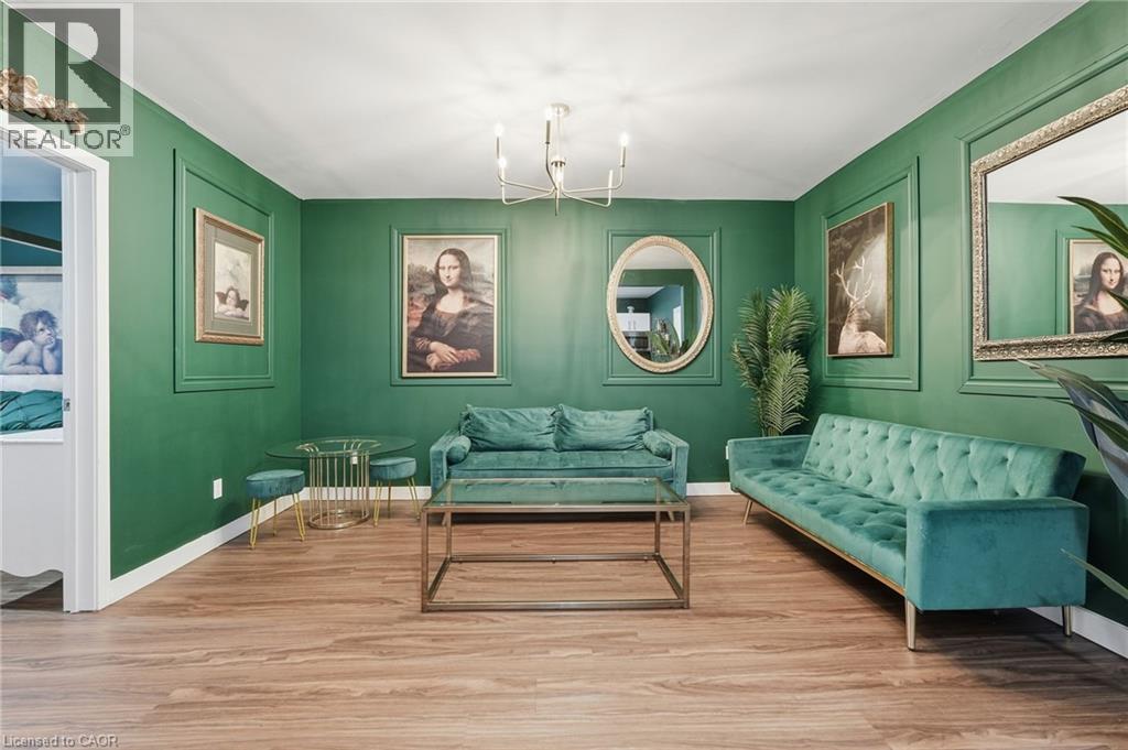 305 Cannon Street E, Hamilton, ON - Indoor