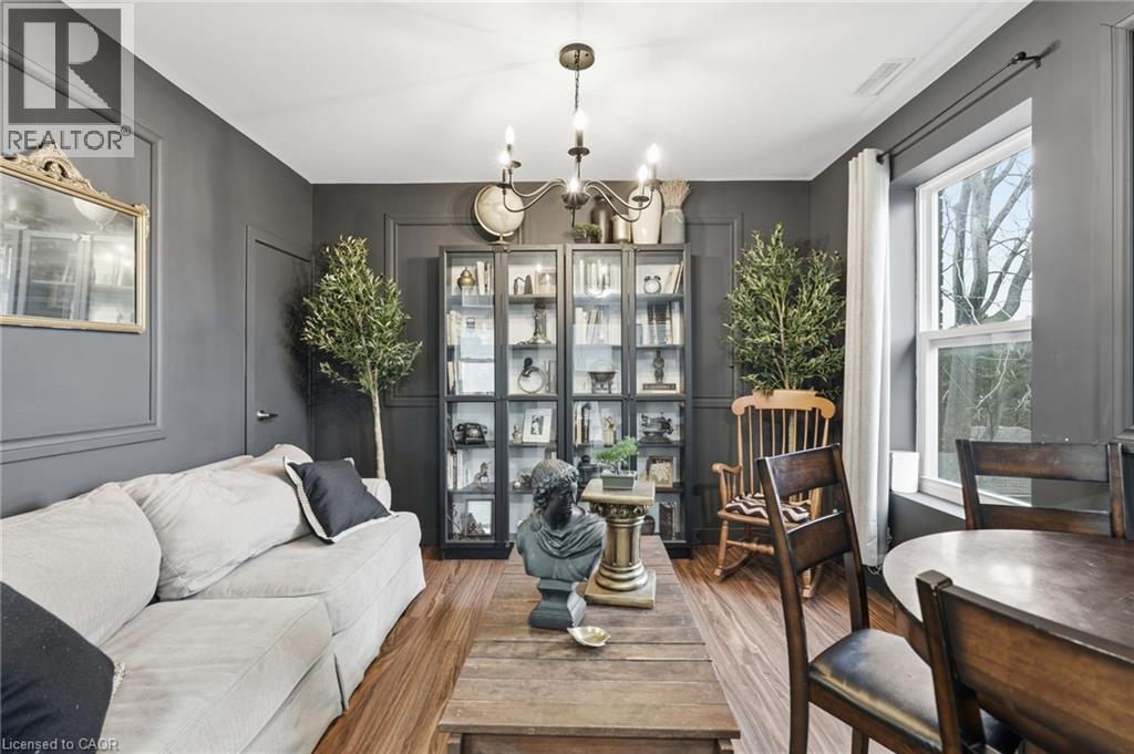 305 Cannon Street E, Hamilton, ON - Indoor