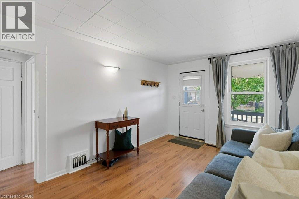 159 Hope Avenue, Hamilton, ON - Indoor